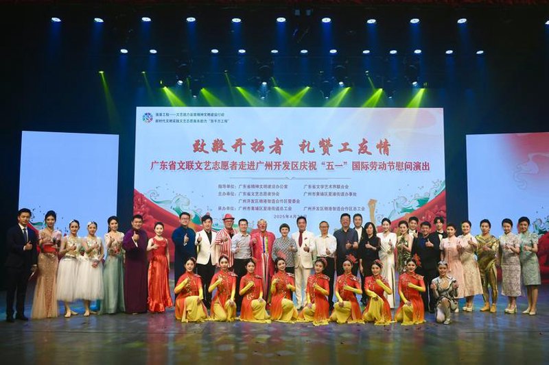 海口广告设计行业：创意点亮城市天际线